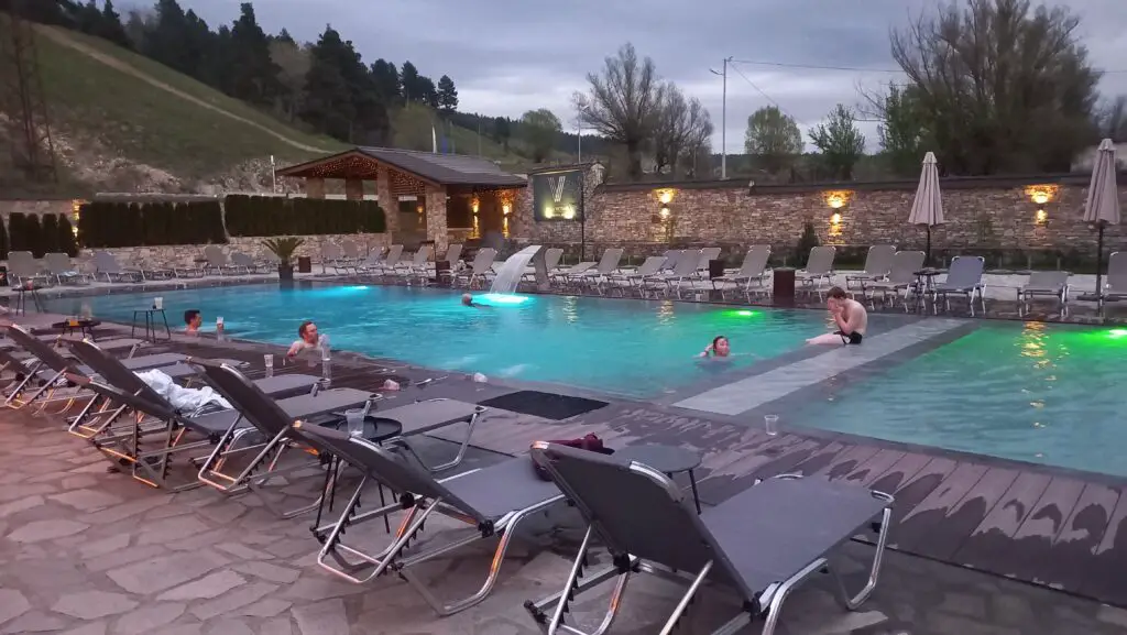 Villa Victoria hot springs in Banya