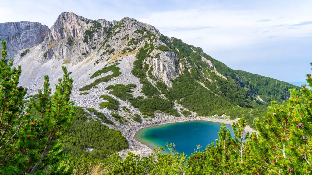 View over Sinanitsa Lake and Sinanitsa Ridge